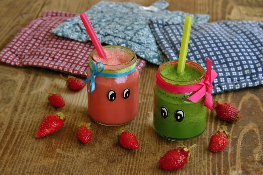 Creative organic smoothie for kids; Shutterstock ID 293330597; PO: Ellen Kocher - Back to school